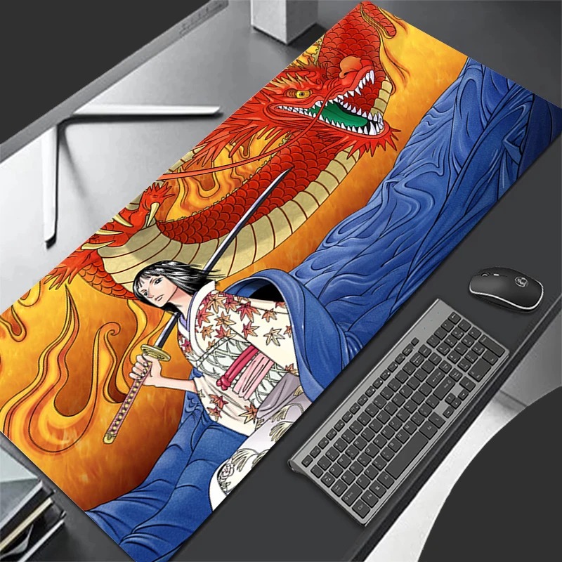 لوحة ماوس يابانية بتصميم فتاة  - مراجعة Pc Gaming Anime وسعره